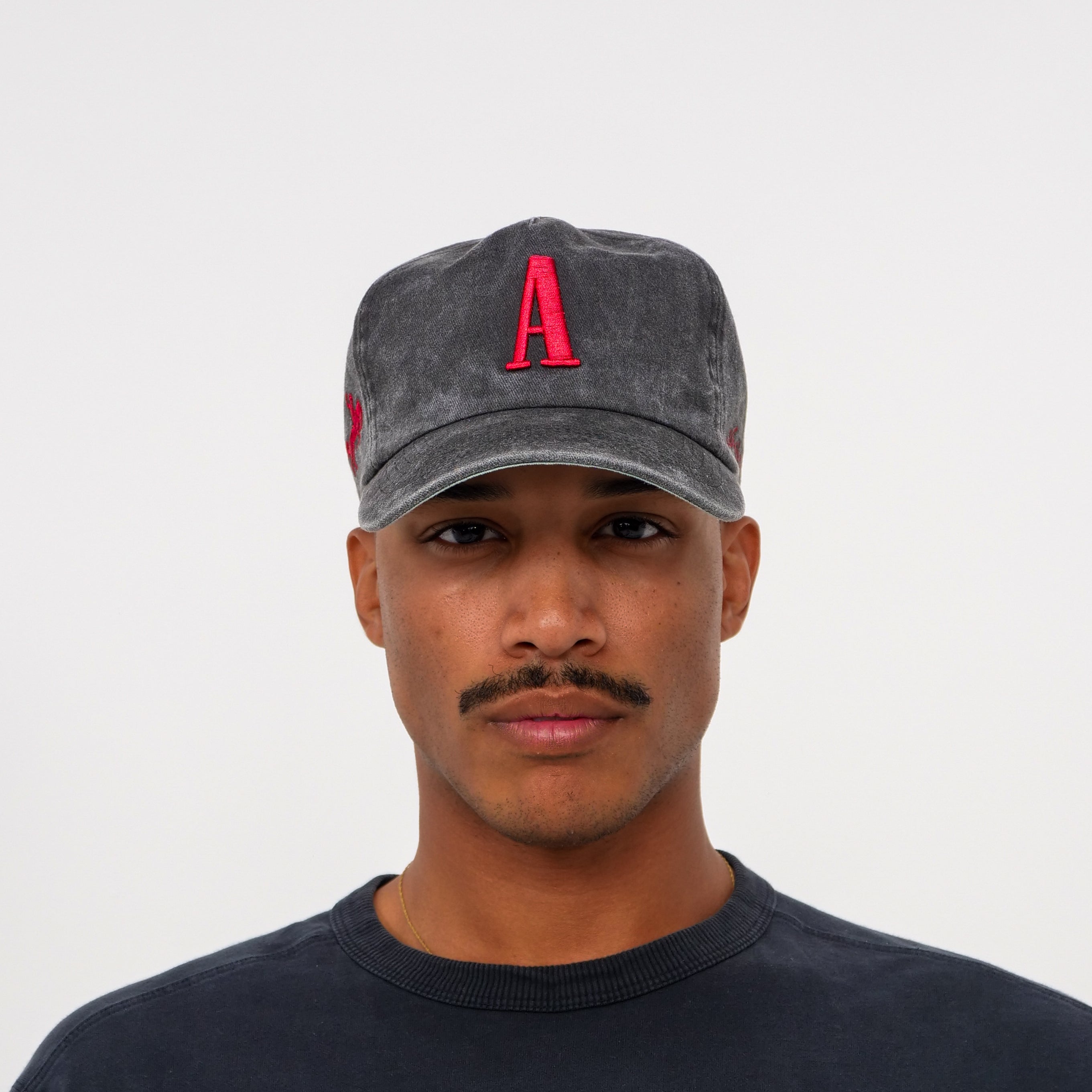 The Serif Snapback // Faded Black & Red