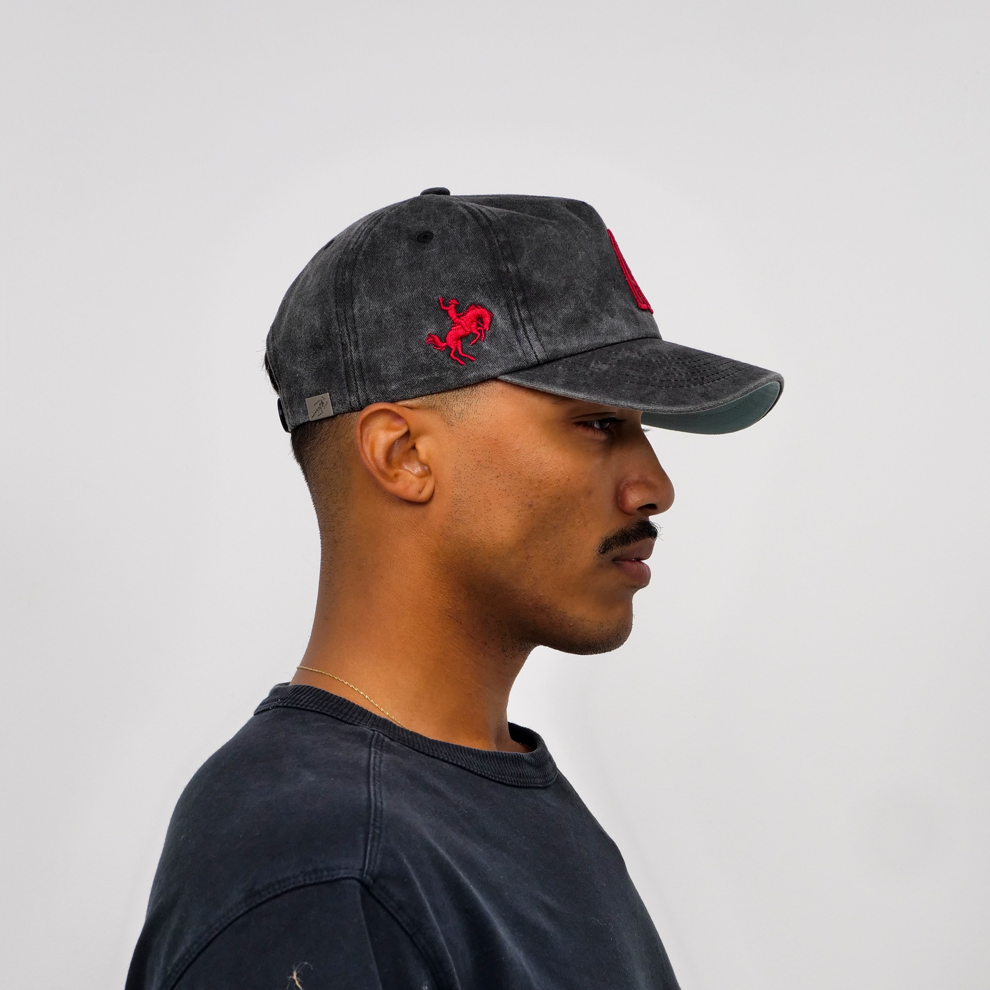 The Serif Snapback // Faded Black & Red