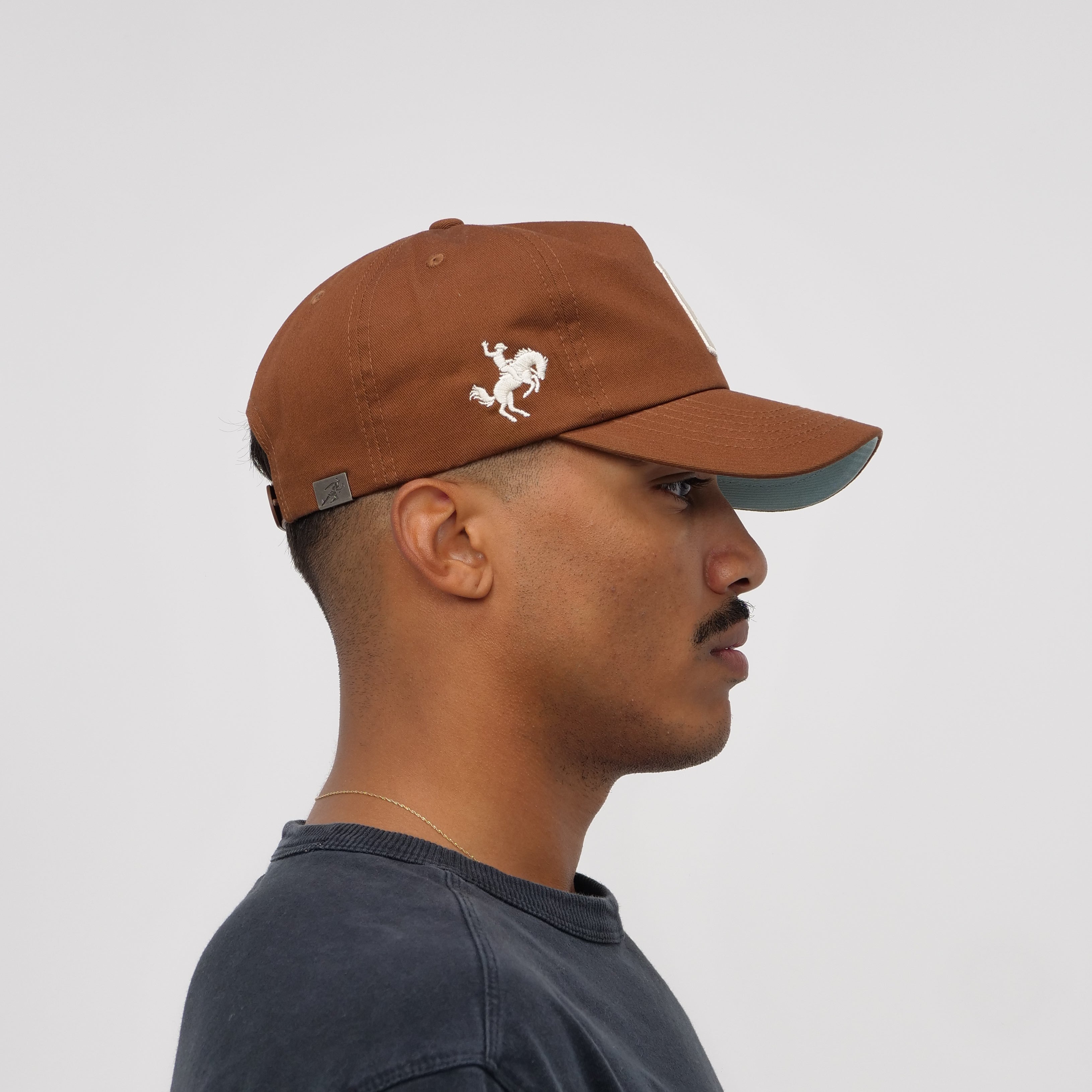 The Serif Snapback // Saddle Brown & Creme