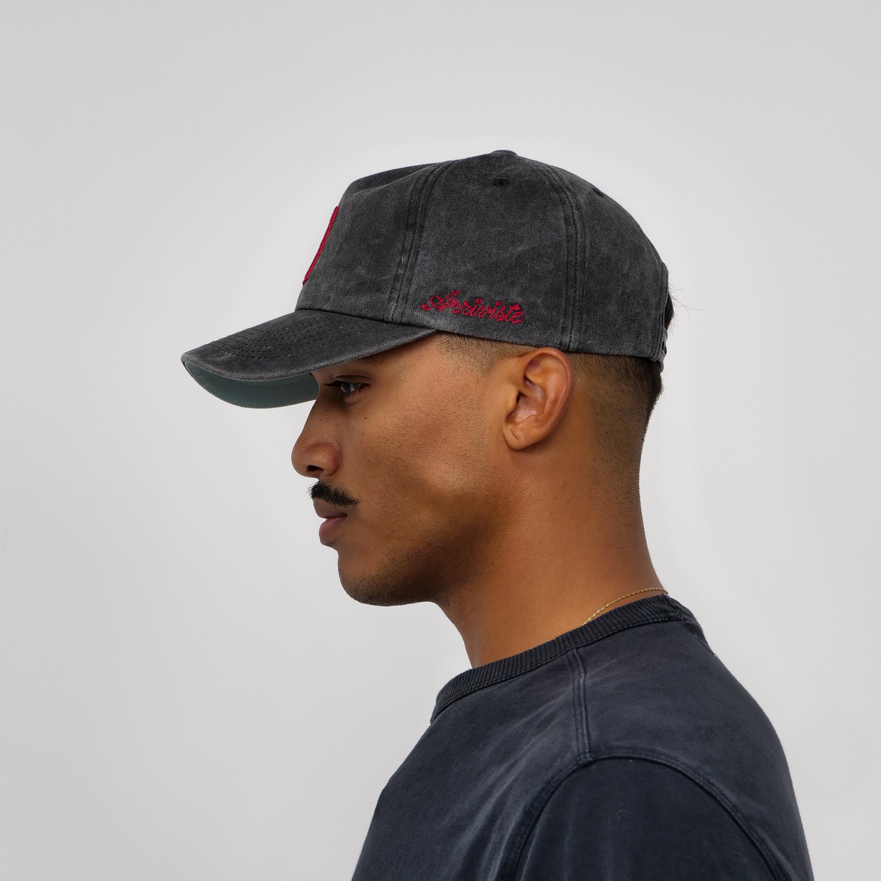The Serif Snapback // Faded Black & Red